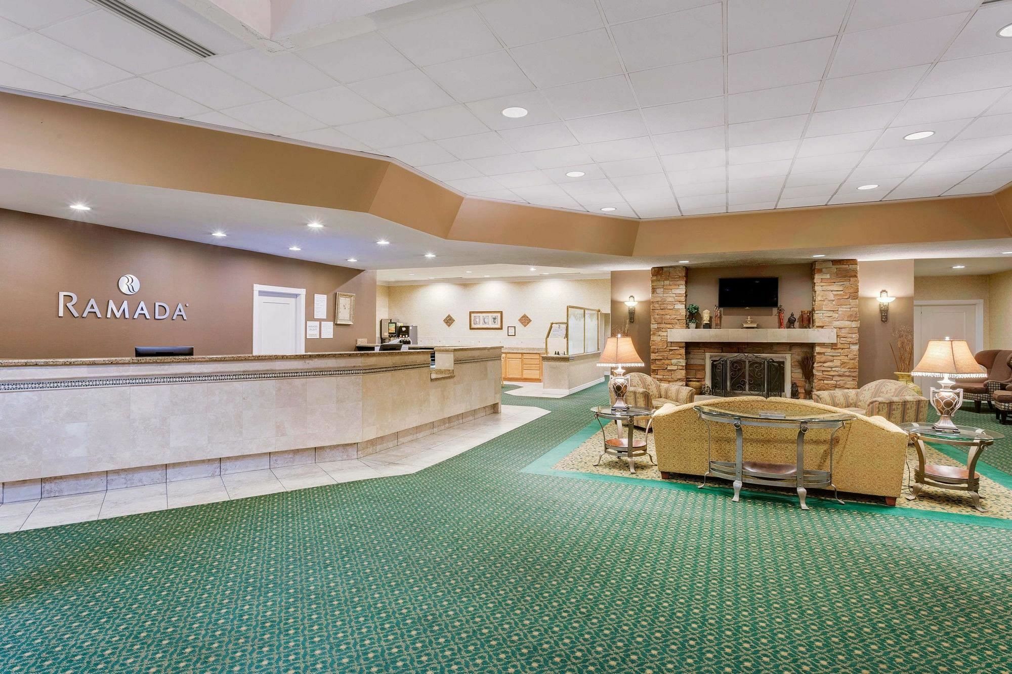 Ramada By Wyndham 3* Provo
